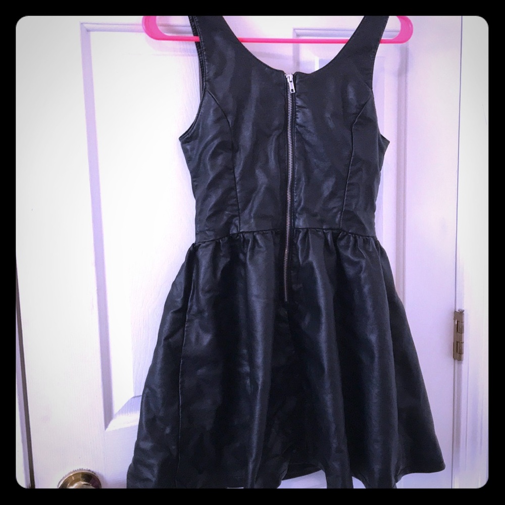 H&M faux leather dress black